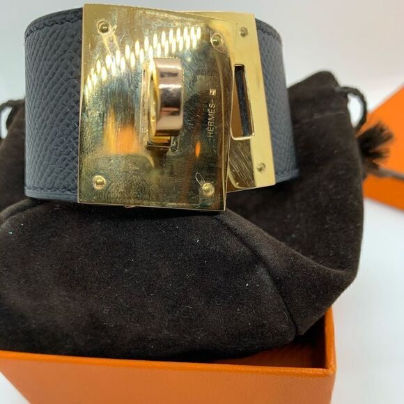 HERMÈS Black Leather & Rose Gold Hardware Bracelet - Picture 8 of 11